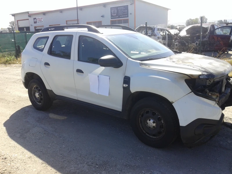 Dacia Duster 1.5d, снимка 3 - Автомобили и джипове - 47363192