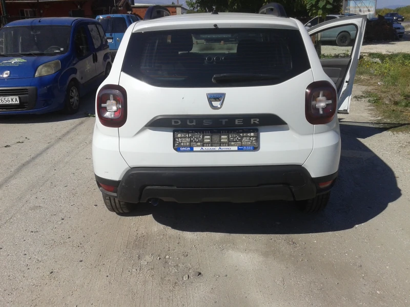 Dacia Duster 1.5d, снимка 5 - Автомобили и джипове - 47363192