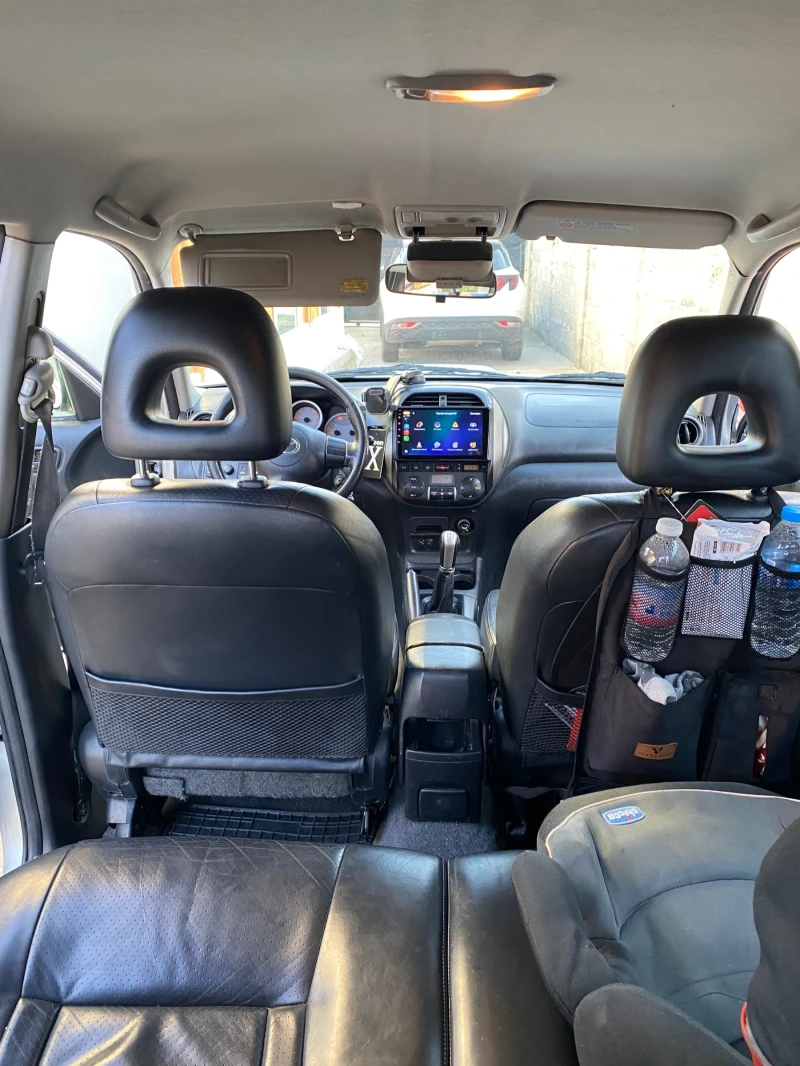 Toyota Rav4 D4D, снимка 8 - Автомобили и джипове - 53134553