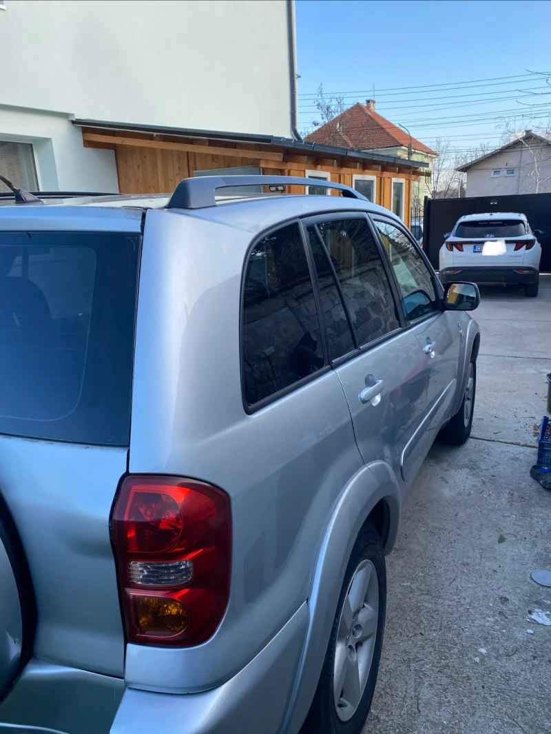Toyota Rav4 D4D, снимка 4 - Автомобили и джипове - 53134553