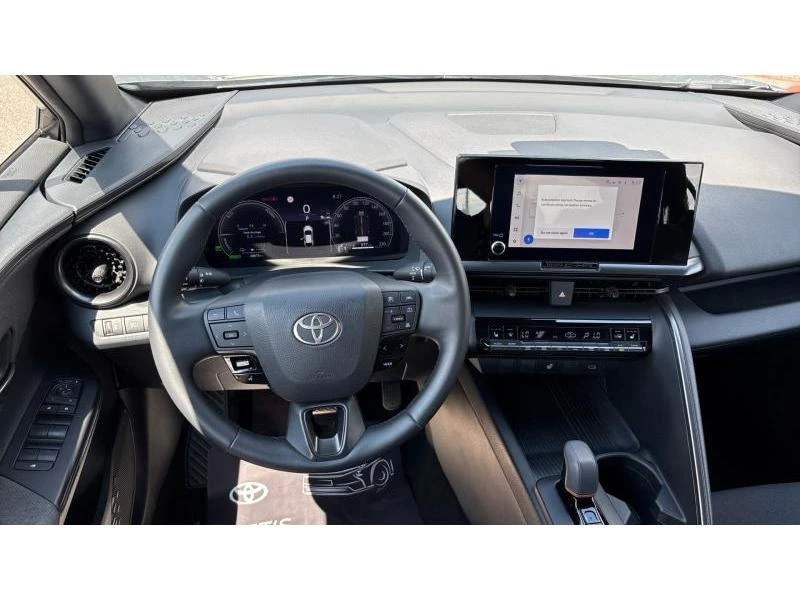 Toyota C-HR 2.0 PHEV COOL, снимка 9 - Автомобили и джипове - 55573783