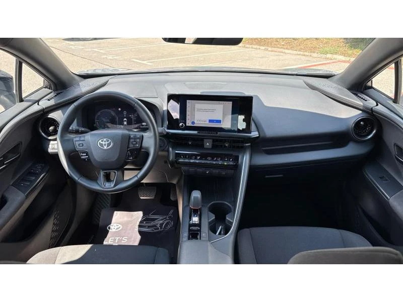 Toyota C-HR 2.0 PHEV COOL, снимка 8 - Автомобили и джипове - 55573783