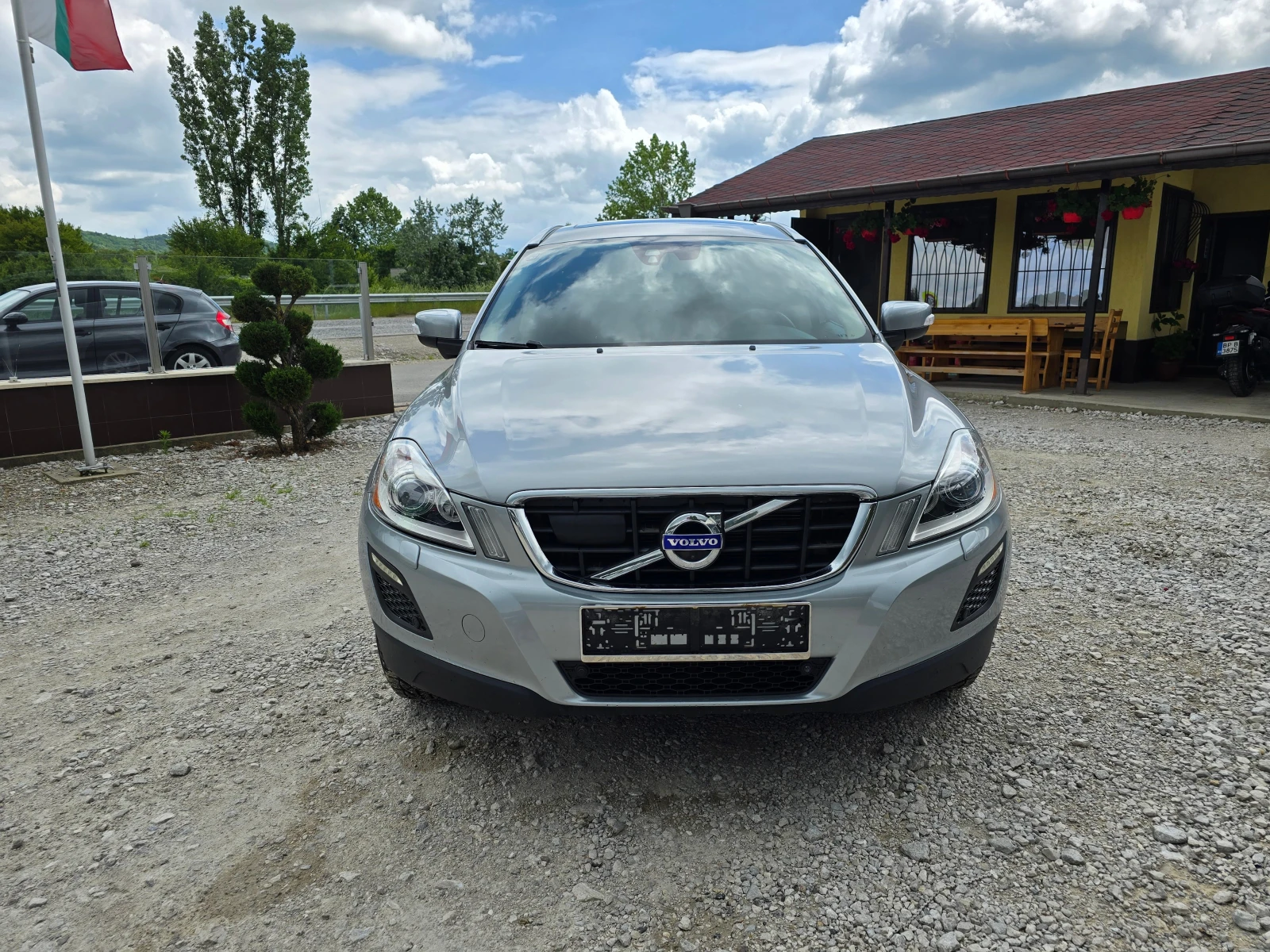 Volvo XC60 2.4 D5  AWD! ! КОЖА! ! КЛИМАТРОНИК - изображение 8