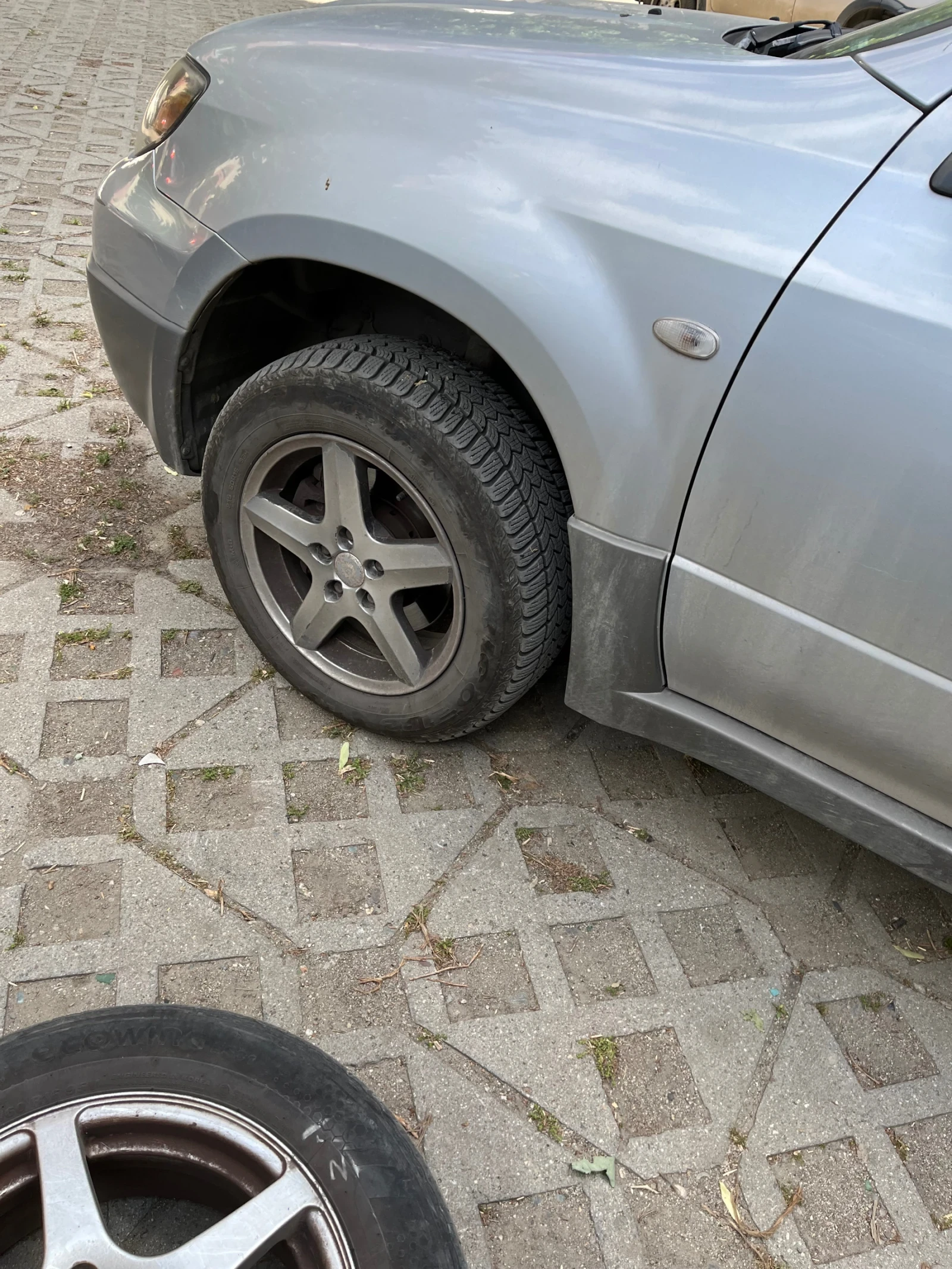 Mitsubishi Outlander Газ-Бензин 2000/136.   2004г 4x4 - изображение 6