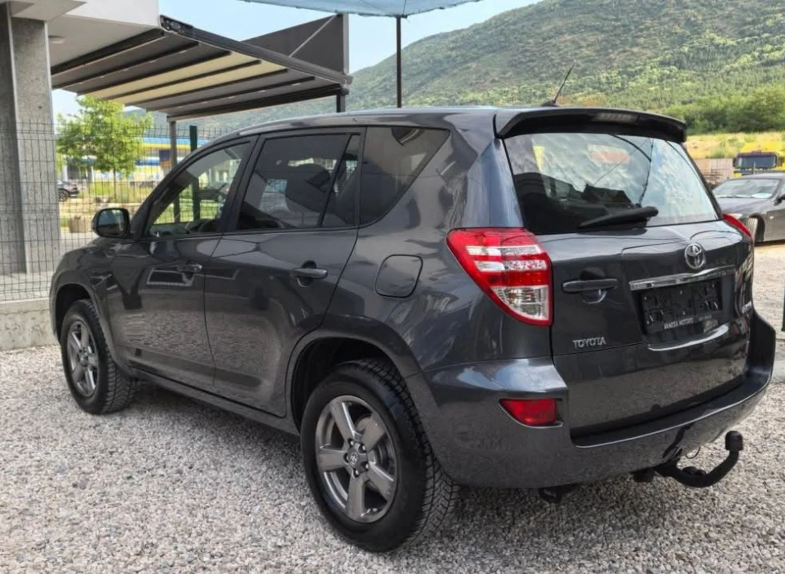 Toyota Rav4 С-Историята Навигация 4х4 Камера Теглич Keyless  - изображение 6