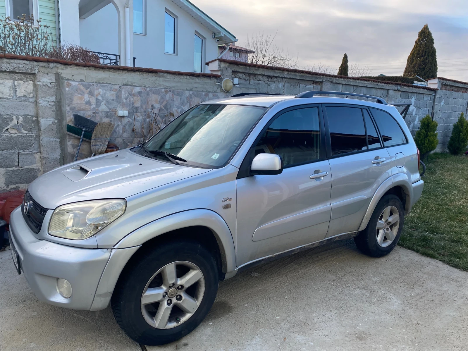 Toyota Rav4 D4D - изображение 2