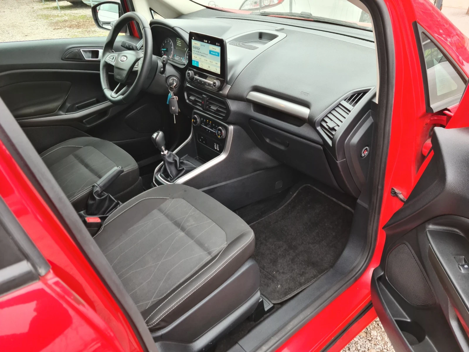 Ford EcoSport 1.0i Фейс лифт, снимка 8 - Автомобили и джипове - 53746627