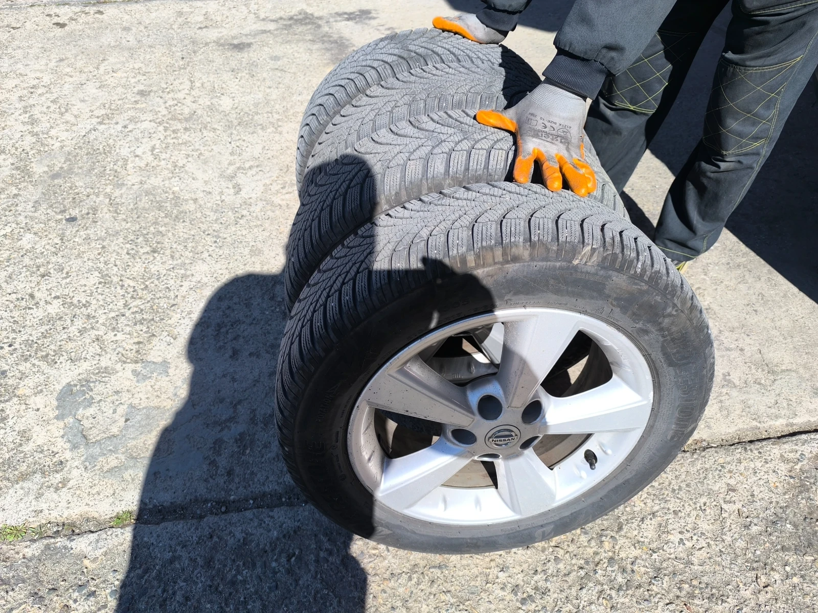 Nissan Qashqai 2.0/141 кс, снимка 17 - Автомобили и джипове - 54113302