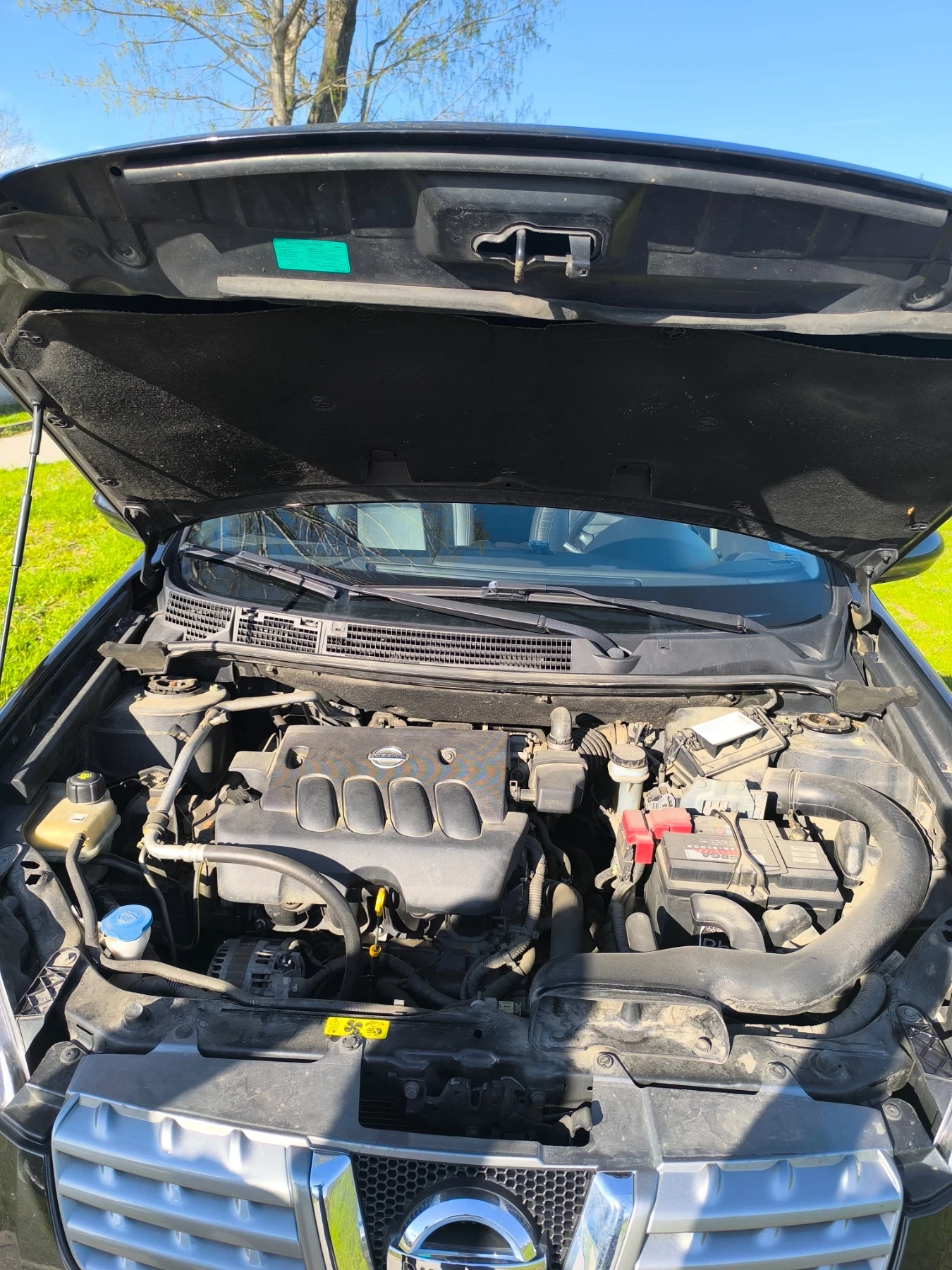 Nissan Qashqai 2.0/141 кс, снимка 15 - Автомобили и джипове - 54113302