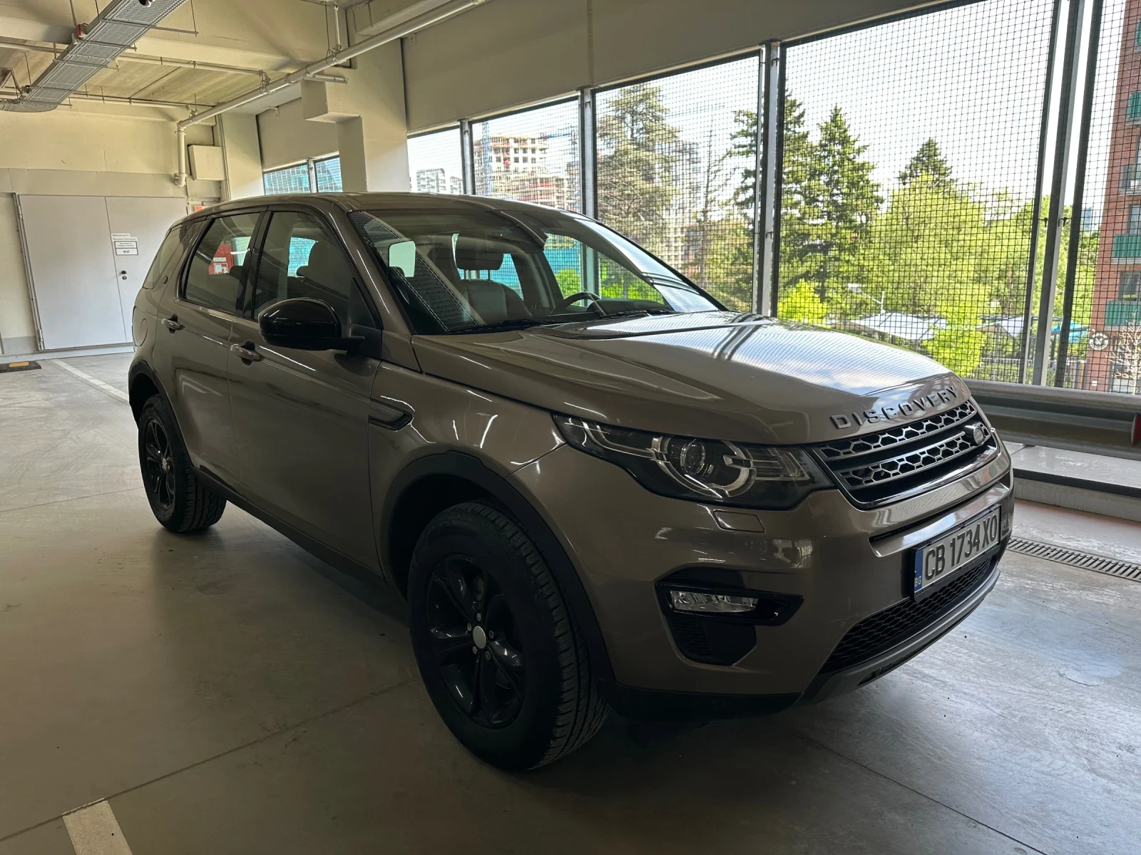 Land Rover Discovery Sport 2.0TD4 AWD, снимка 7 - Автомобили и джипове - 55792442