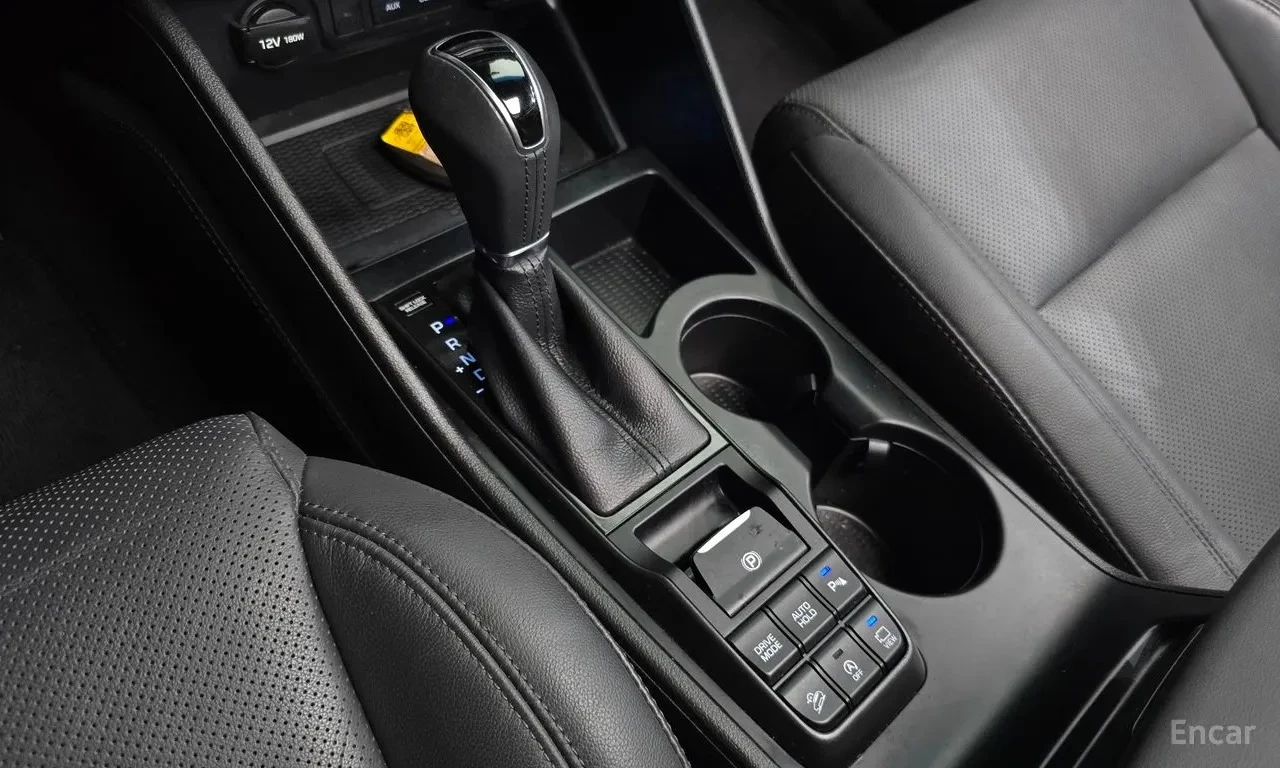 Hyundai Tucson Model 2019, снимка 7 - Автомобили и джипове - 55644179