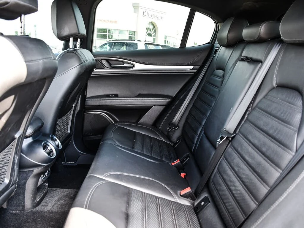 Alfa Romeo Stelvio Veloce AWD | Verde Fangio Metallic | Mobile.bg � ����������� 9