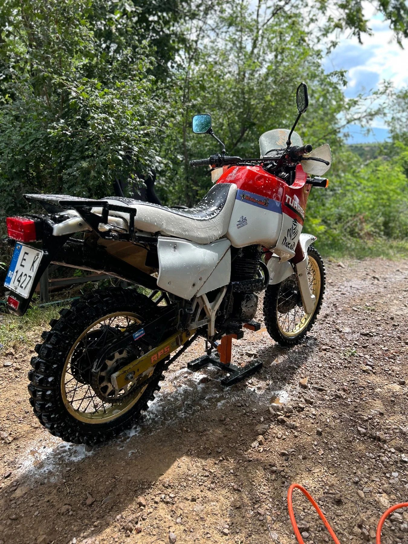 Aprilia Tuareg, снимка 7 - Мотоциклети и мототехника - 55396677