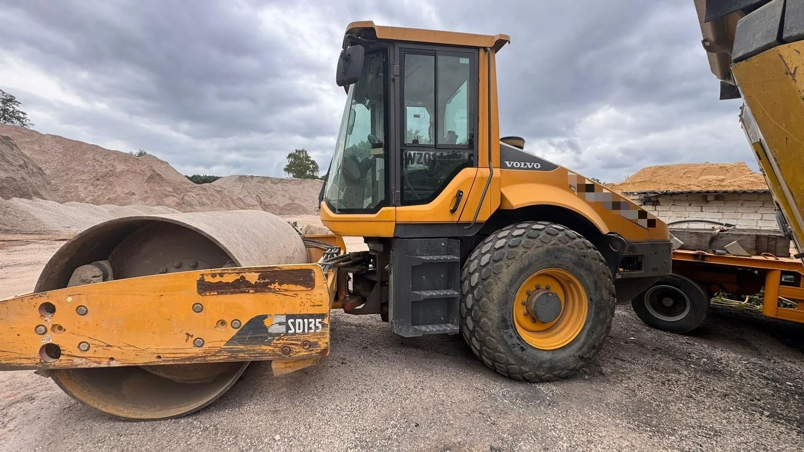 Валяк Volvo SD135, снимка 1