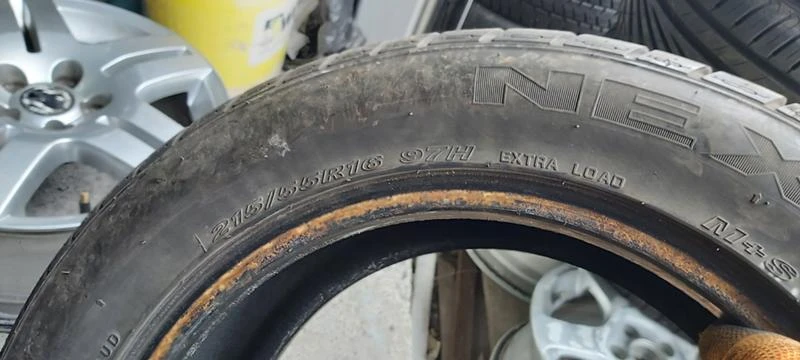 Гуми Зимни 215/55R16, снимка 6 - Гуми и джанти - 34366890