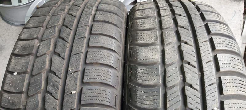 Гуми Зимни 215/55R16, снимка 3 - Гуми и джанти - 34366890