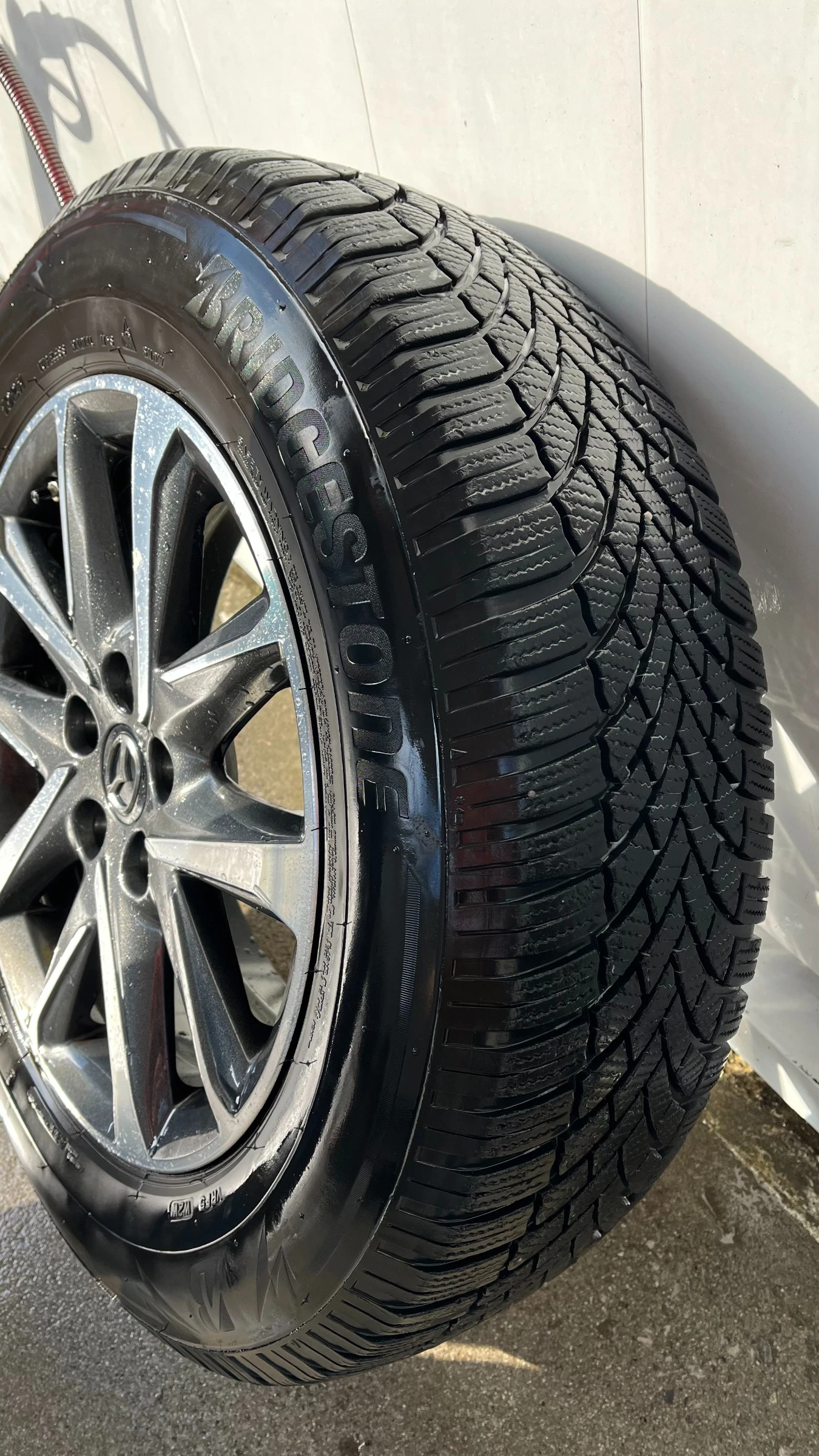 Гуми с джанти Bridgestone 225/65R17, снимка 2 - Гуми и джанти - 54137081