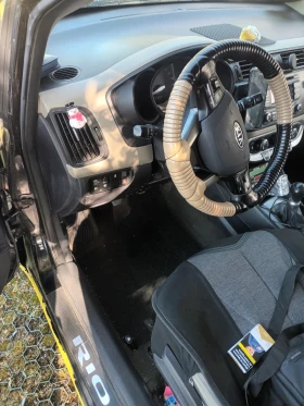 Kia Rio газ, снимка 10