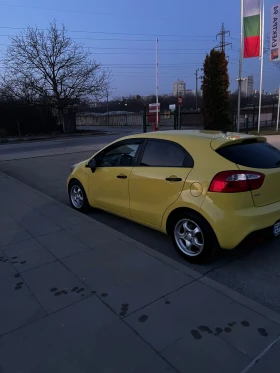 Kia Rio газ, снимка 11