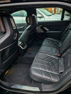 BMW i7 Xdrive60, снимка 11