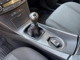 Toyota Avensis 2.2d, снимка 12