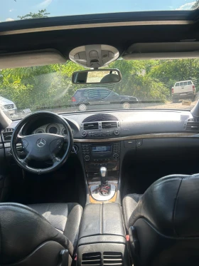 Mercedes-Benz E 270 Седан, снимка 8