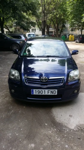 Toyota Avensis 1.8 16 v 129 k.s, снимка 1