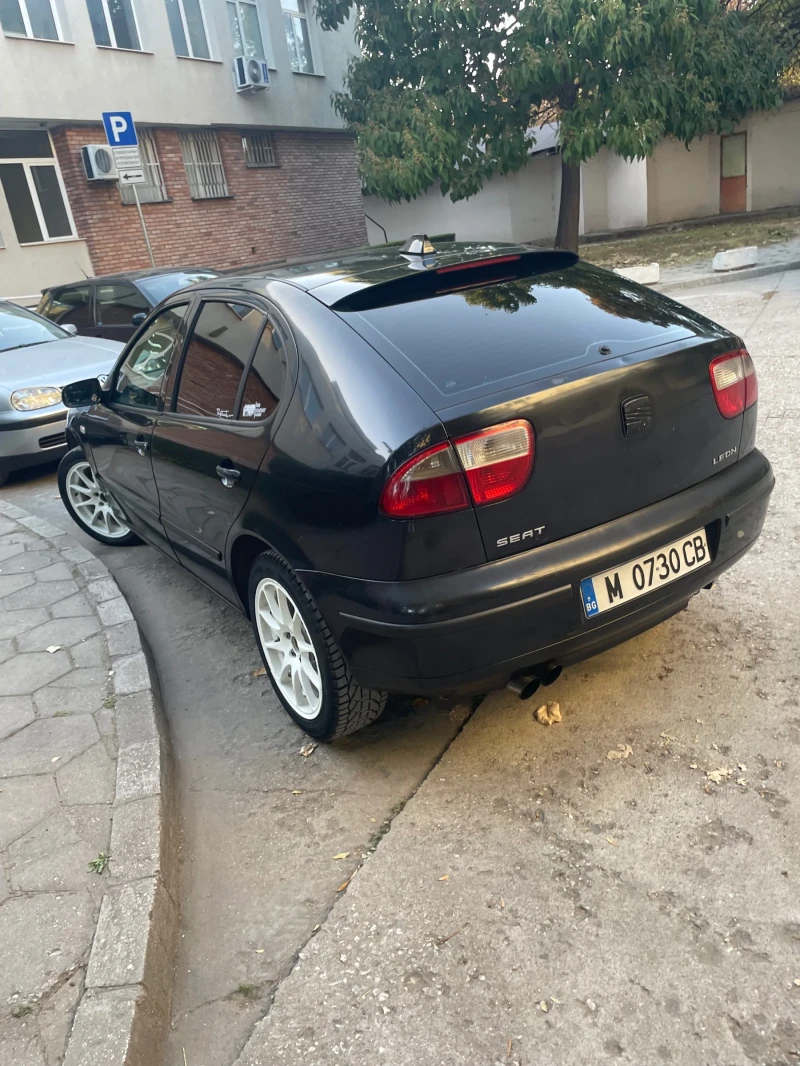 Seat Leon, снимка 1 - Автомобили и джипове - 47750464