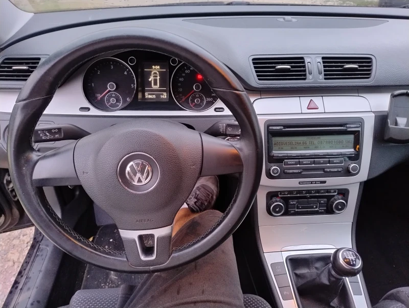 VW Passat, снимка 1 - Автомобили и джипове - 47777835