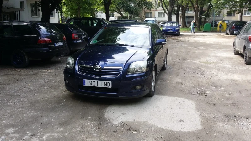 Toyota Avensis 1.8 16 v 129 k.s, снимка 12 - Автомобили и джипове - 47856005