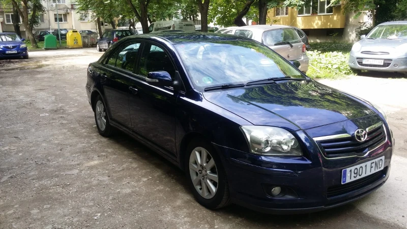 Toyota Avensis 1.8 16 v 129 k.s, снимка 10 - Автомобили и джипове - 47856005