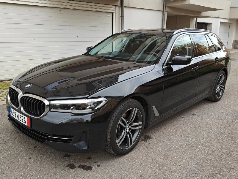 BMW 520 xDrive Touring Individual, снимка 1 - Автомобили и джипове - 48433269