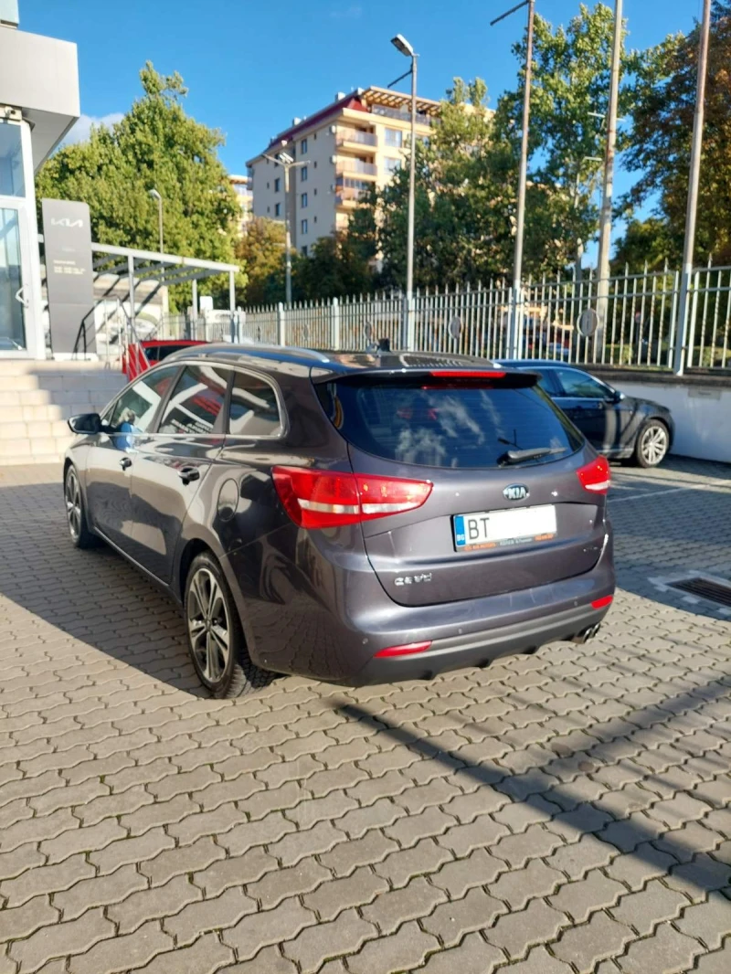 Kia Ceed SW, снимка 7 - Автомобили и джипове - 52507926