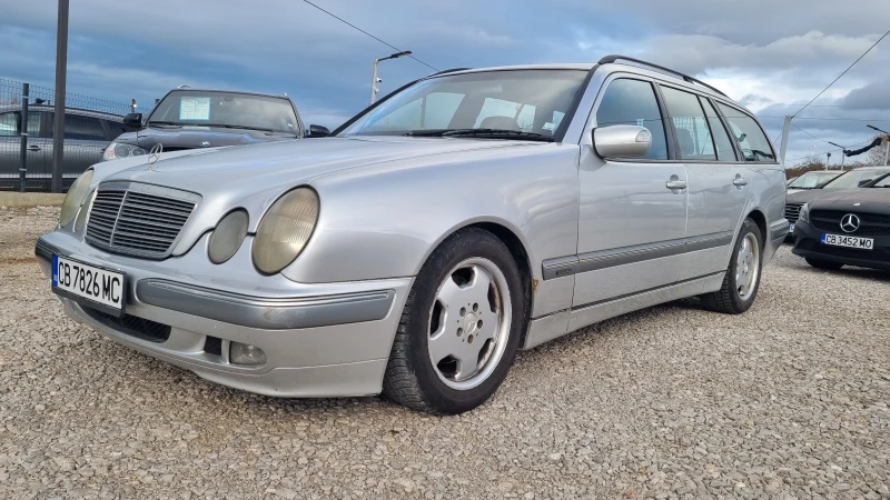 Mercedes-Benz E 320 CDI Elegance, снимка 2 - Автомобили и джипове - 52481439