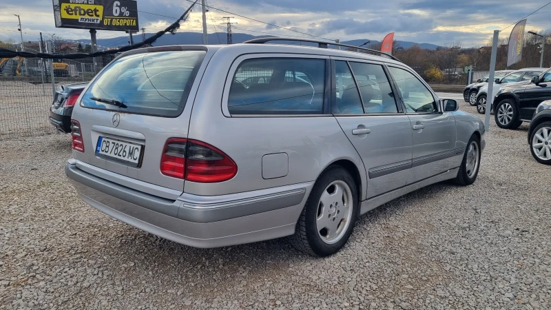 Mercedes-Benz E 320 CDI Elegance, снимка 4 - Автомобили и джипове - 52481439