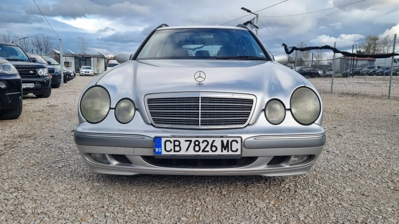Mercedes-Benz E 320 CDI Elegance, снимка 3 - Автомобили и джипове - 52481439