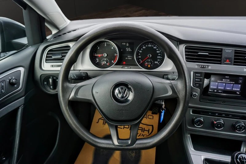 VW Golf 1.6TDI TRENDLINE, снимка 7 - Автомобили и джипове - 53284606