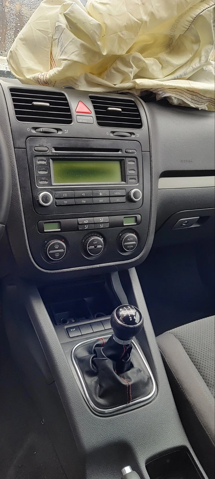 VW Golf 1.9TDI BKC 105к.с. 2врати(ЦЕЛИЯ ЗА ЧАСТИ), снимка 10 - Автомобили и джипове - 53304215