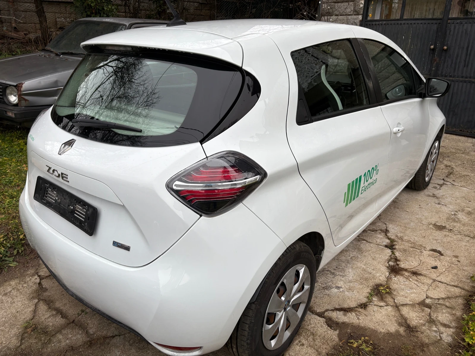 Renault Zoe 52kw Собствена Батерия пробег 395км - изображение 2