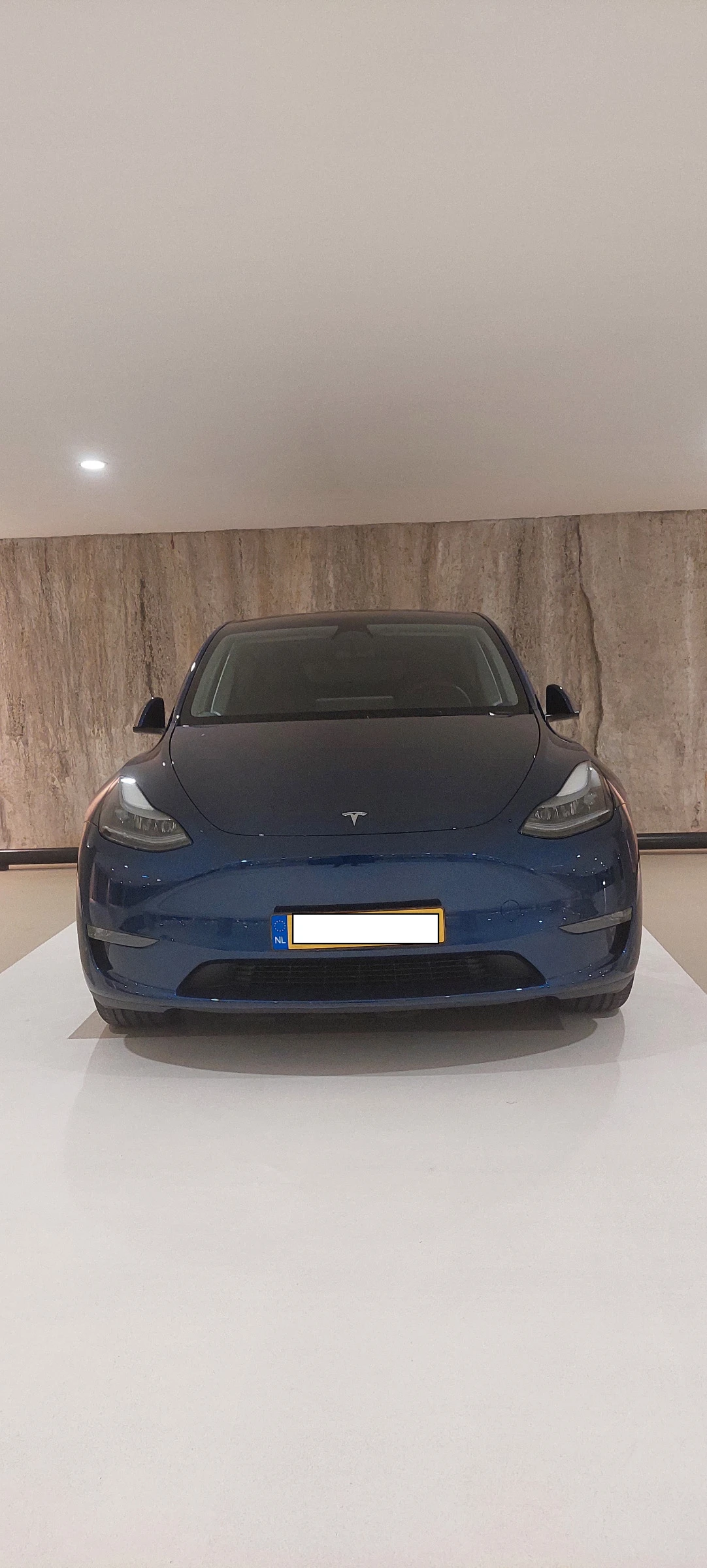 Tesla Model Y Long Range - изображение 6