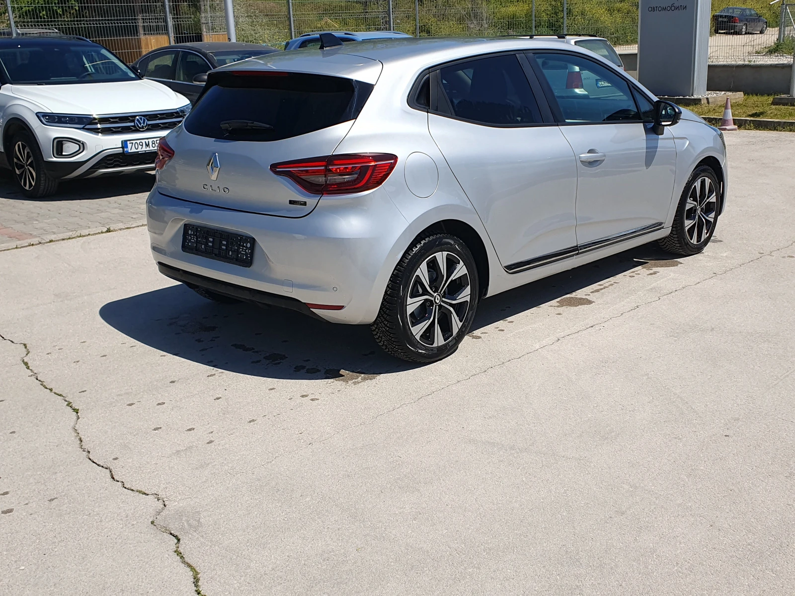Renault Clio 1.6 Hybrid - изображение 3