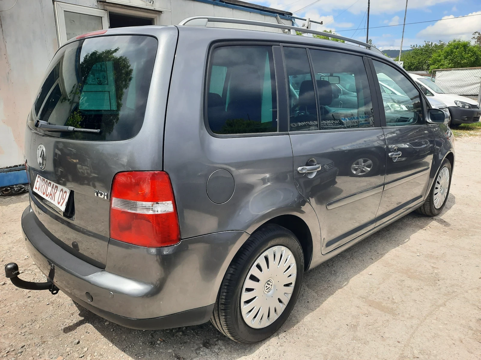 VW Touran 1.9TDI КАТО НОВ - изображение 3