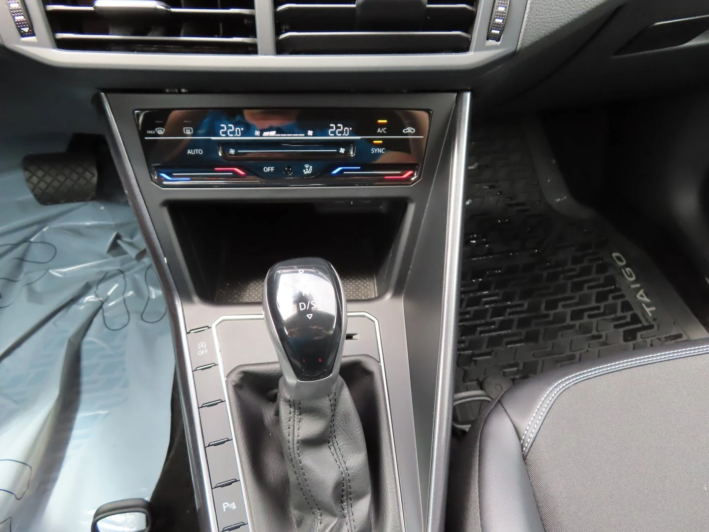 VW Taigo Style 1.0 TSI OPF бензин / 1.0l / 81кВт/ 110к.с /  | Mobile.bg — изображение 9