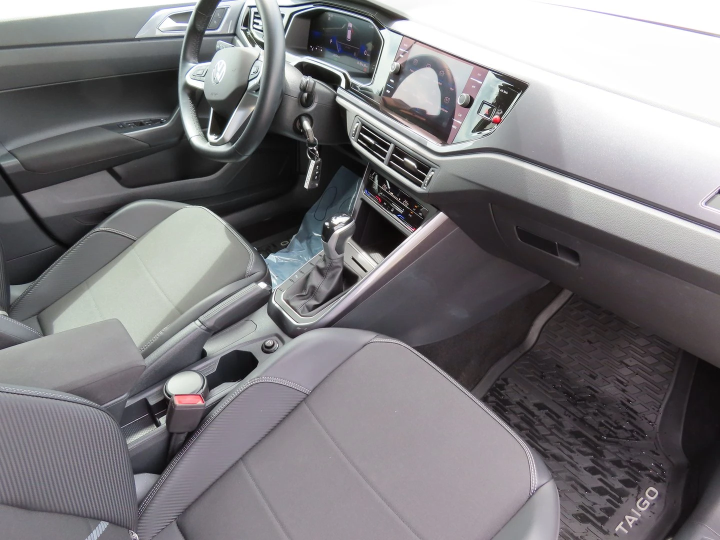 VW Taigo Style 1.0 TSI OPF бензин / 1.0l / 81кВт/ 110к.с /  | Mobile.bg — изображение 6