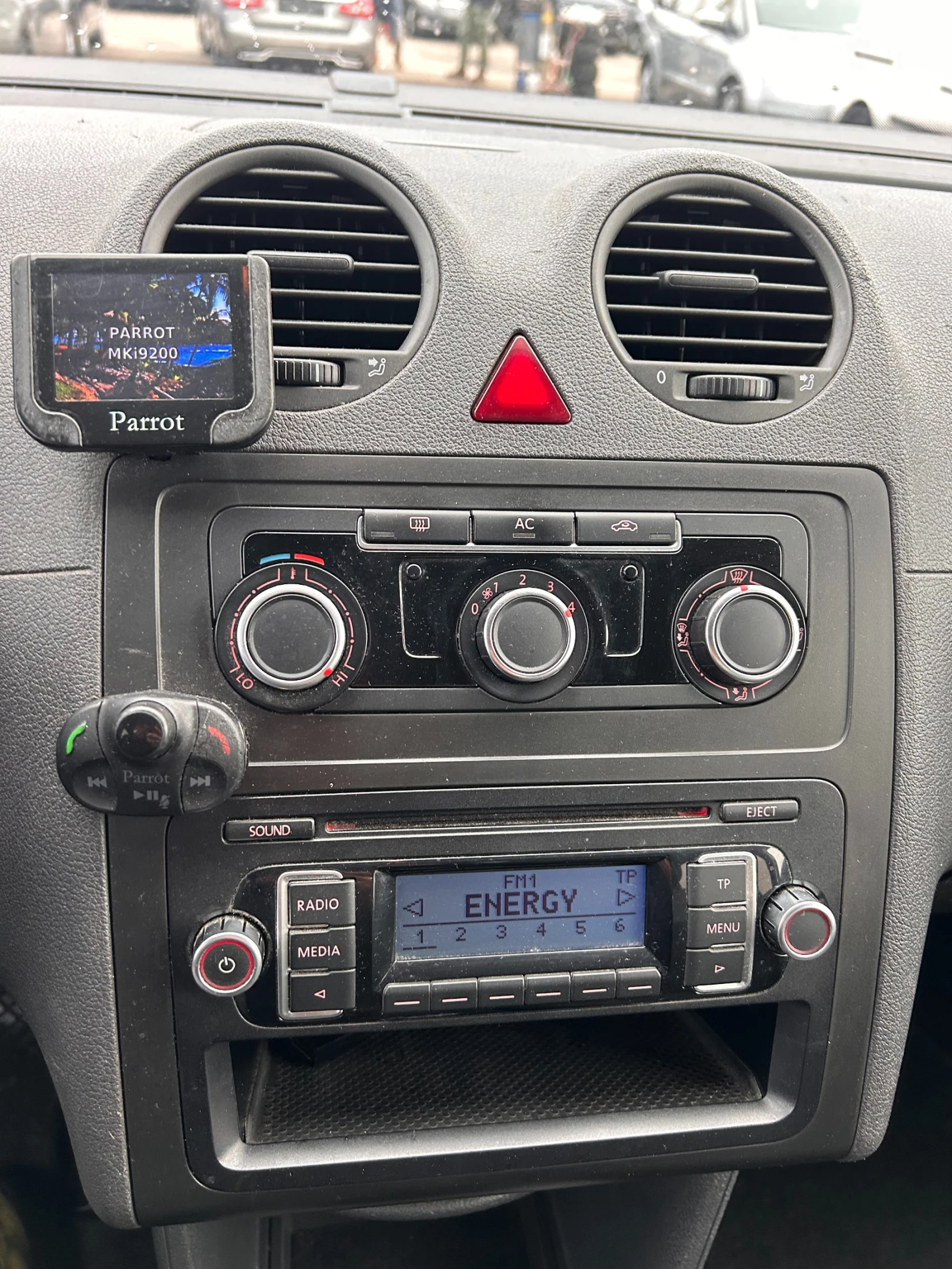 VW Caddy 1.6TDI 5+ 1 EURO 5 | Mobile.bg   13