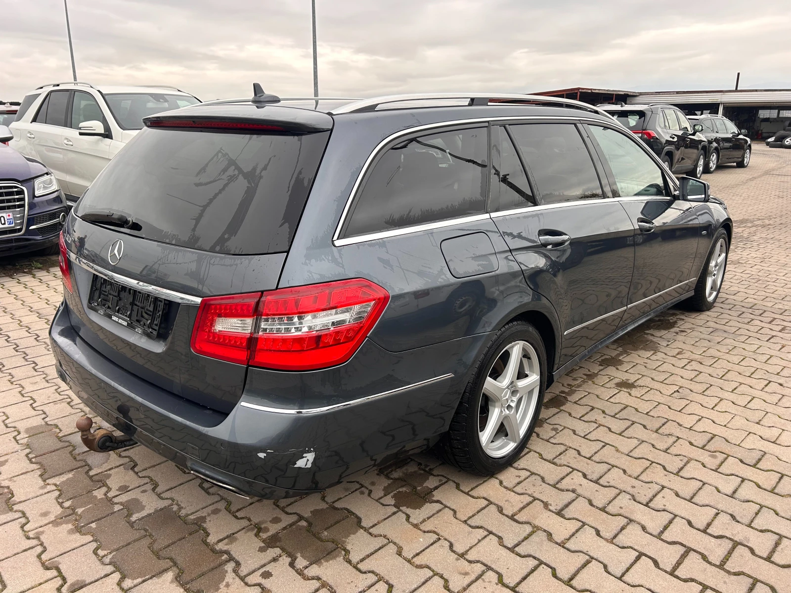Mercedes-Benz E 350 CDI 4MATIC AVTOMAT/NAVI/KAMERA/KOJA EURO 5 - изображение 6