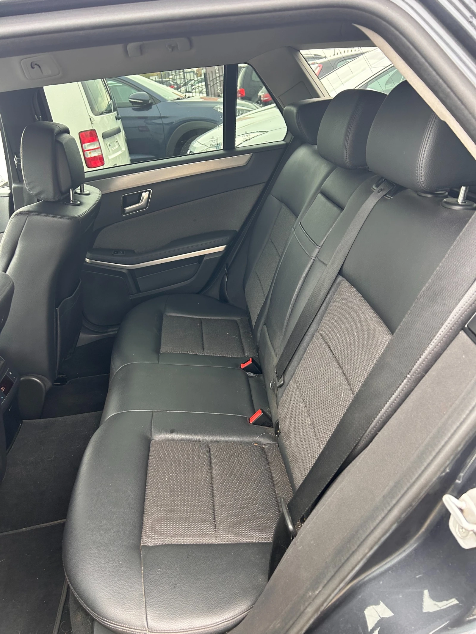 Mercedes-Benz E 350 CDI 4MATIC AVTOMAT/NAVI/KAMERA/KOJA EURO 5 - изображение 10