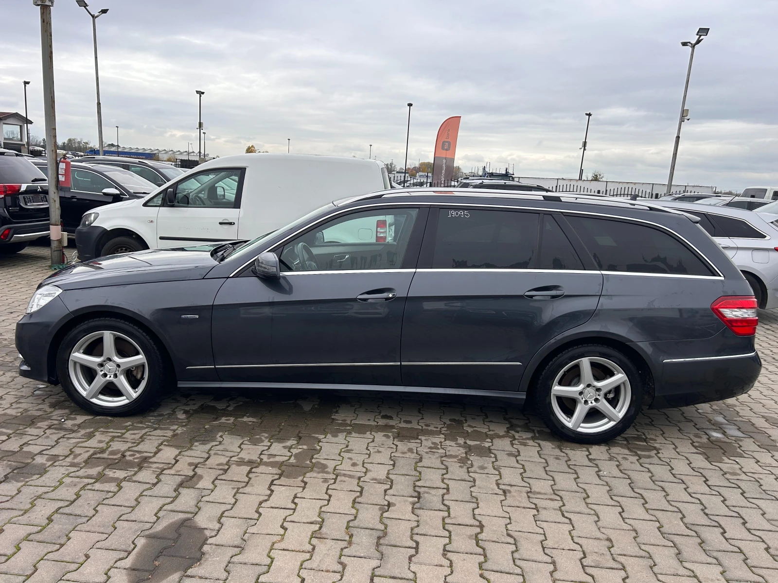 Mercedes-Benz E 350 CDI 4MATIC AVTOMAT/NAVI/KAMERA/KOJA EURO 5 - изображение 9