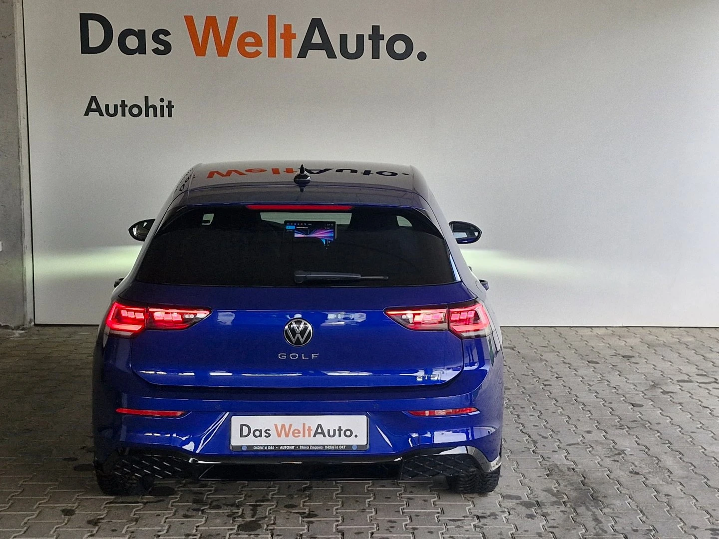 VW Golf 8 R-Line 1.5 eTSI OPF DSG - изображение 2