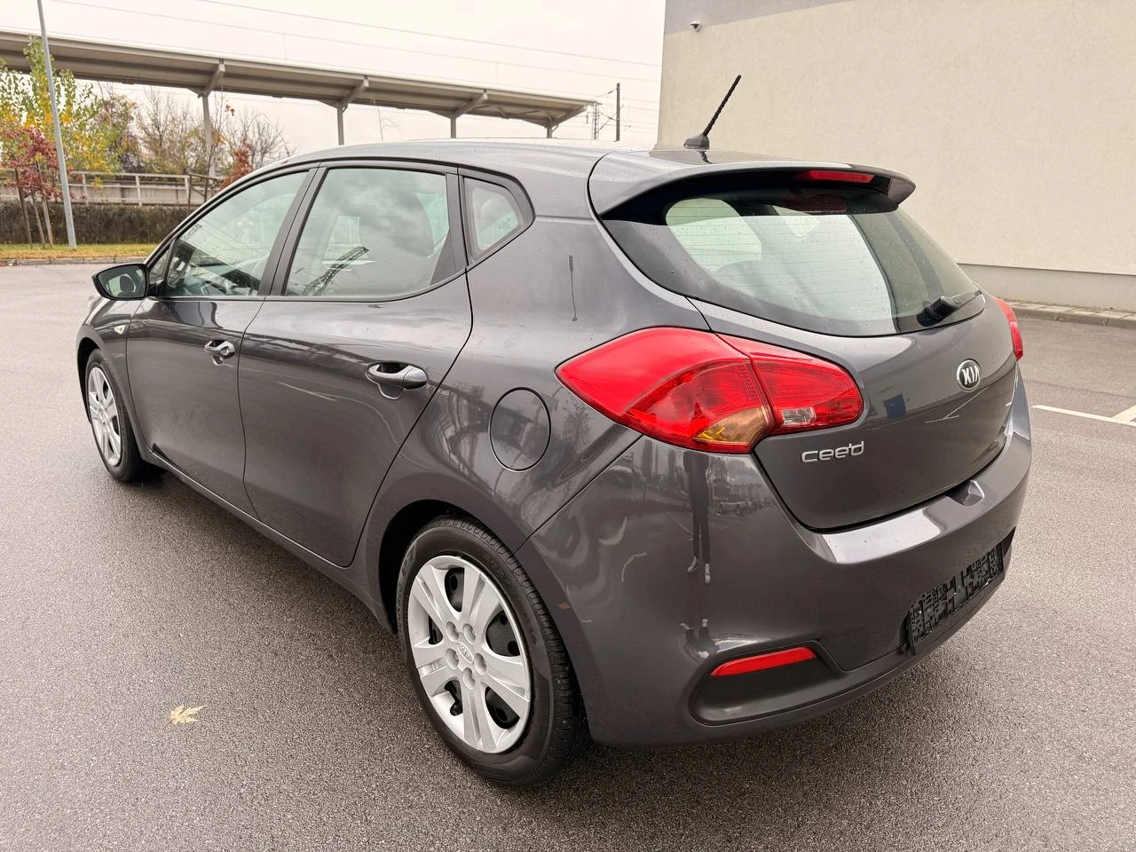 Kia Ceed 1.4i* GPL* 100HP* СЕРВИЗНА ИСТОРИЯ*  - изображение 6